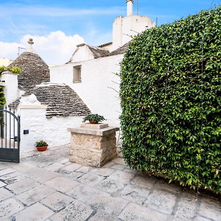 La Mandorla Luxury Trullo Bed and Breakfast Alberobello Buitenkant foto