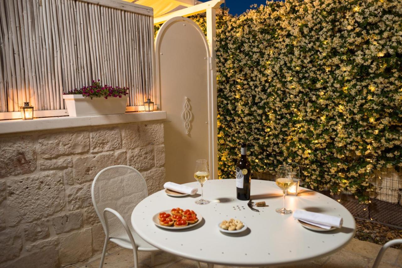 La Mandorla Luxury Trullo Bed and Breakfast Alberobello Buitenkant foto