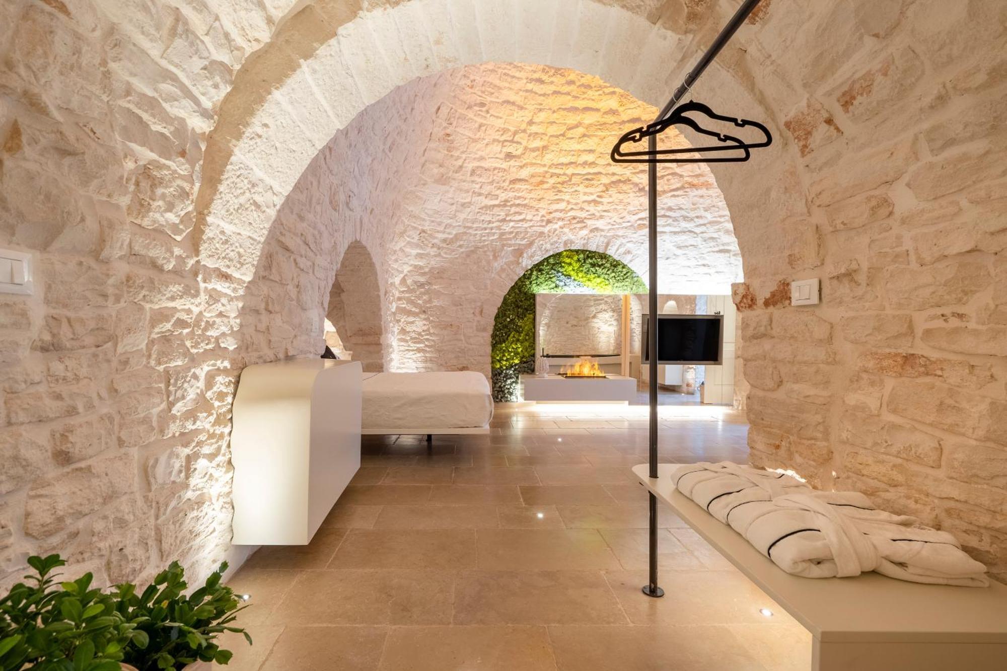 La Mandorla Luxury Trullo Bed and Breakfast Alberobello Buitenkant foto